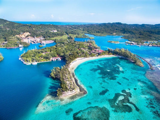The Perfect Weekend in Roatán